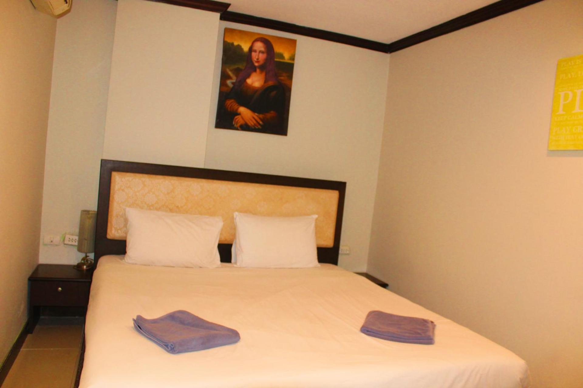 Hollywood Inn Hotel Patong Eksteriør billede