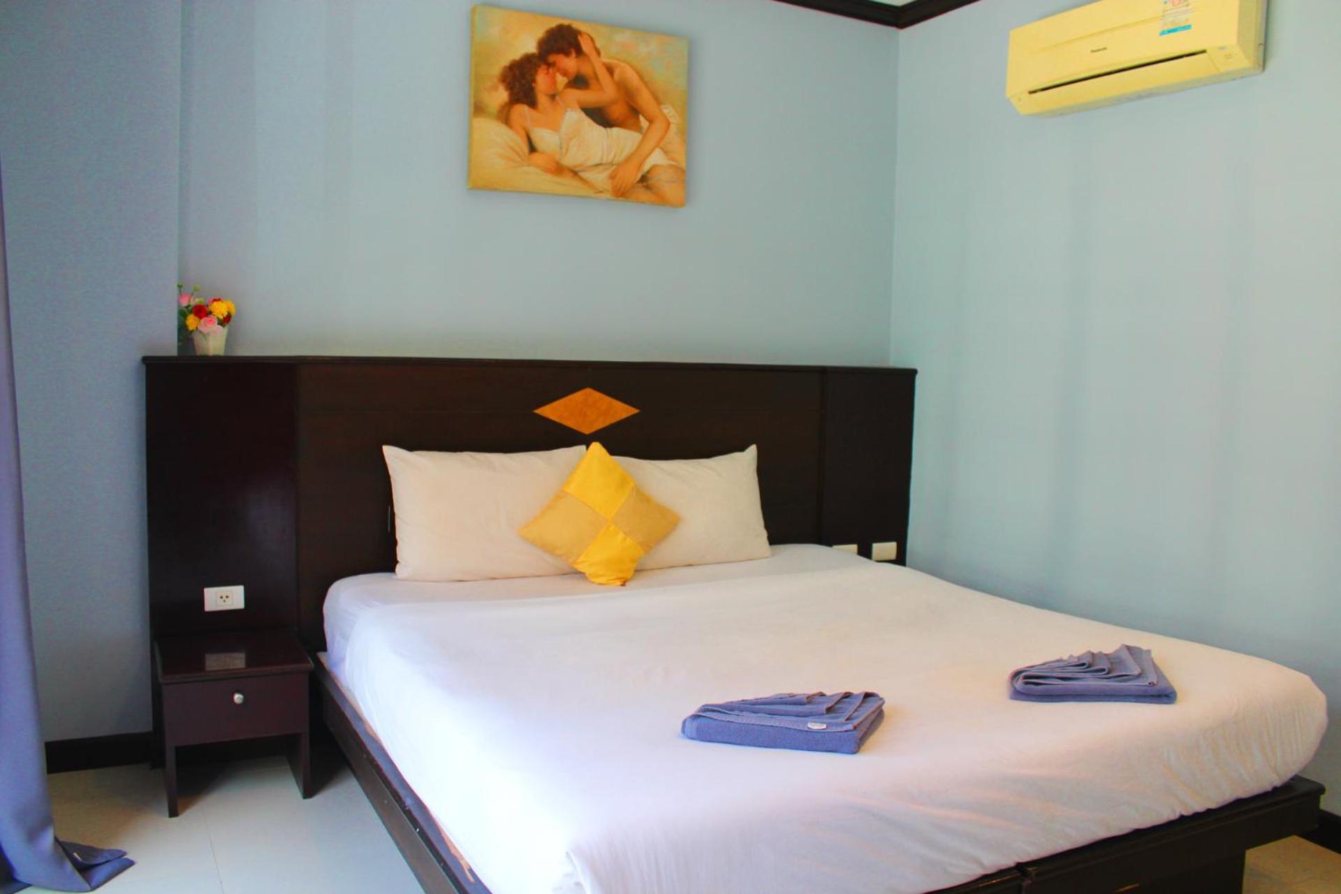 Hollywood Inn Hotel Patong Eksteriør billede